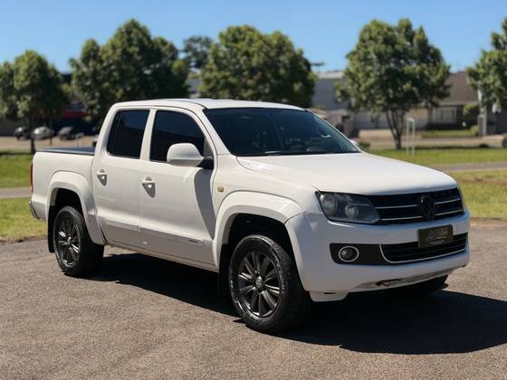 VOLKSWAGEN AMAROK 2.0 HIGHLINE 4X4 CD 16V TURBO INTERCOOLER DIESEL 4P AUTOMÁTICO